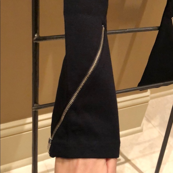 Urban Behavior Leggings - Picture 5 of 6